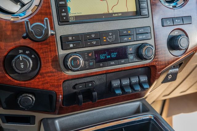 Used 2012 Ford F250 King Ranch w/ King Ranch w/Chrome Pkg image 29