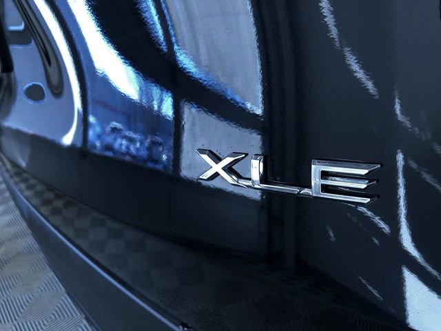 Used 2025 Toyota Grand Highlander AWD image 17