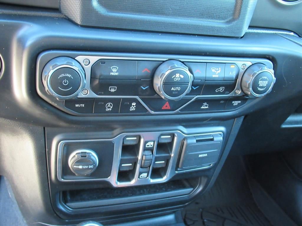 Used 2022 Jeep Wrangler Unlimited Sport image 24