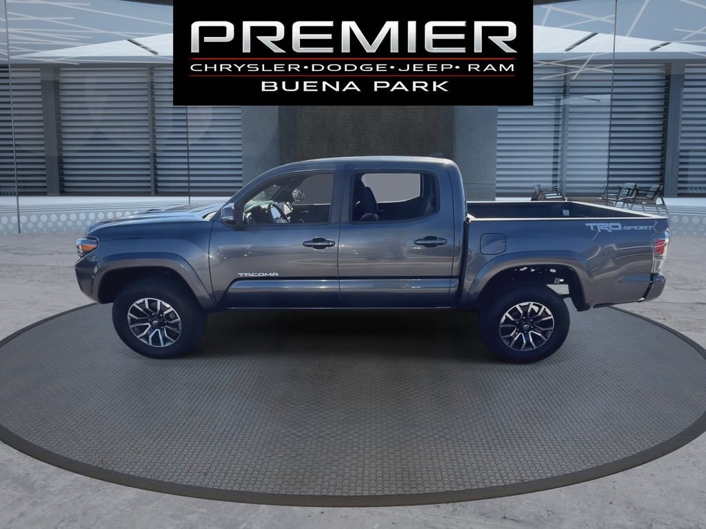 Used 2022 Toyota Tacoma TRD Sport w/ Technology Package RWD image 7