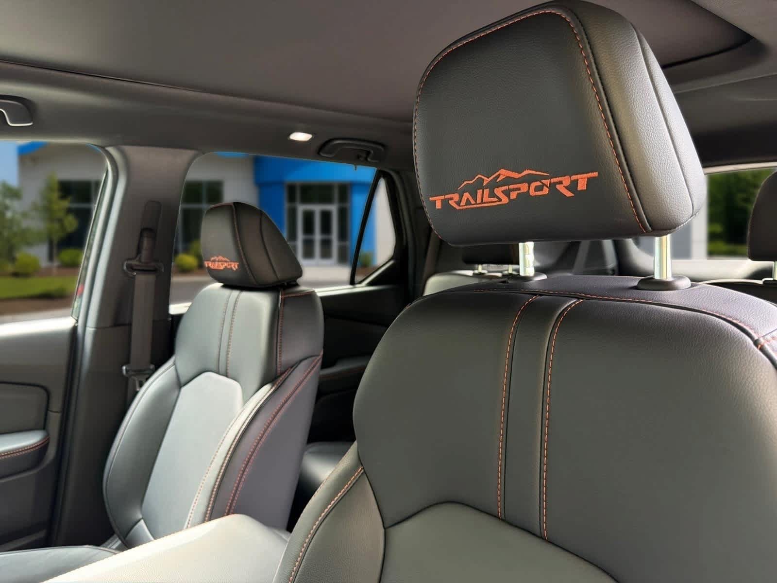 Used 2025 Honda Pilot TrailSport image 15