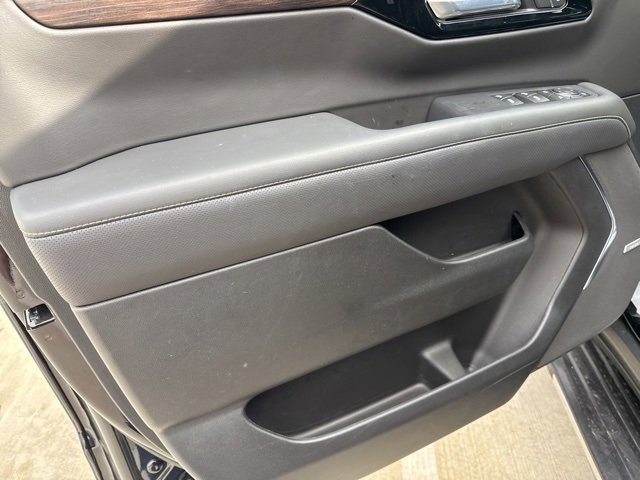 Used 2025 Chevrolet Tahoe Premier w/ Sun And Tow Package image 17