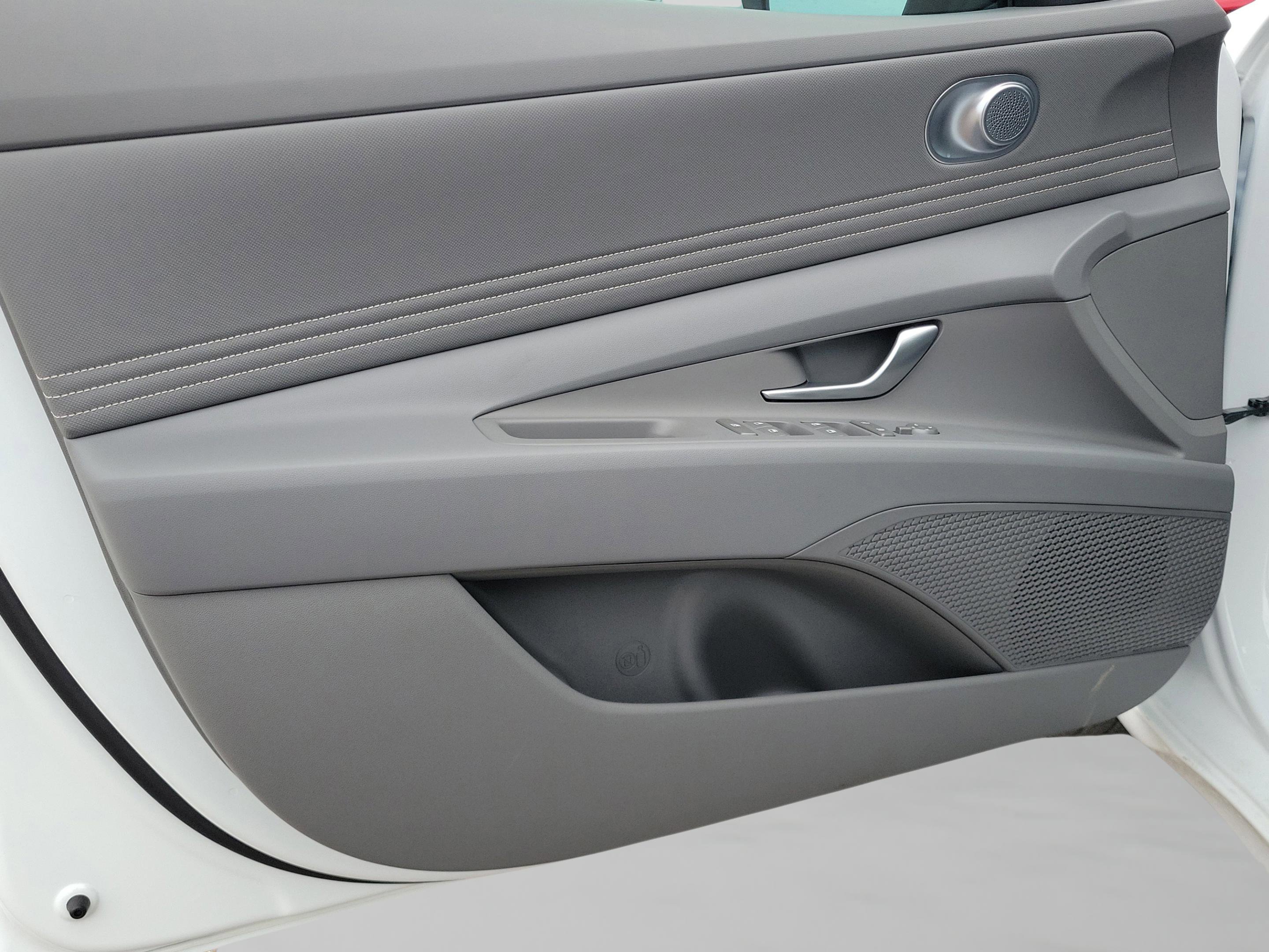 New 2026 Hyundai Elantra SEL Sport image 17