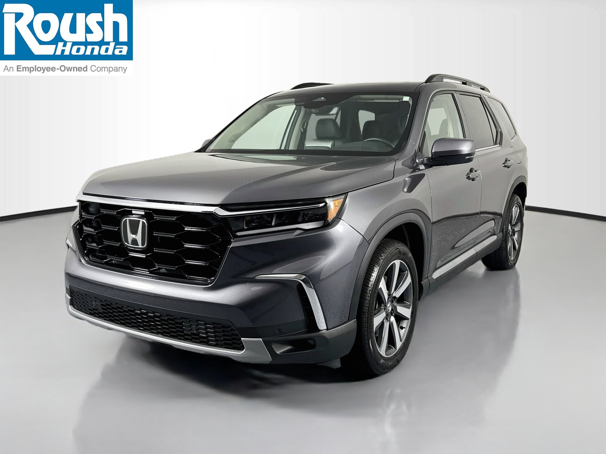 Certified 2025 Honda Pilot Touring video 1