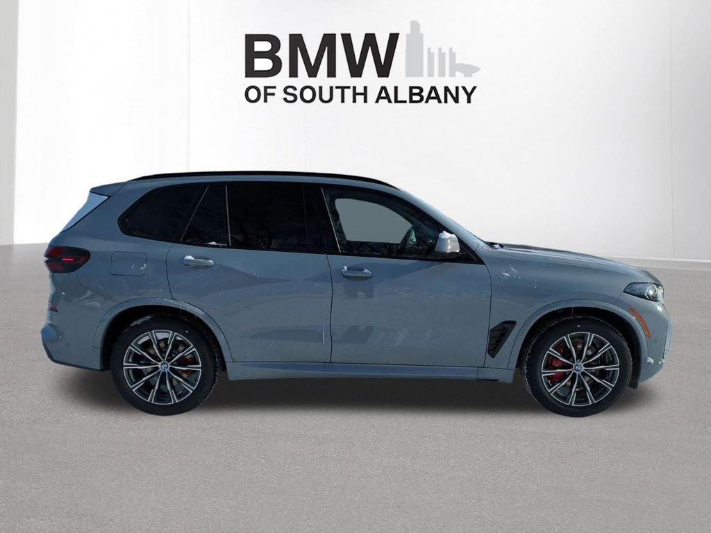 New 2026 BMW X5 xDrive40i w/ M Sport Package image 7