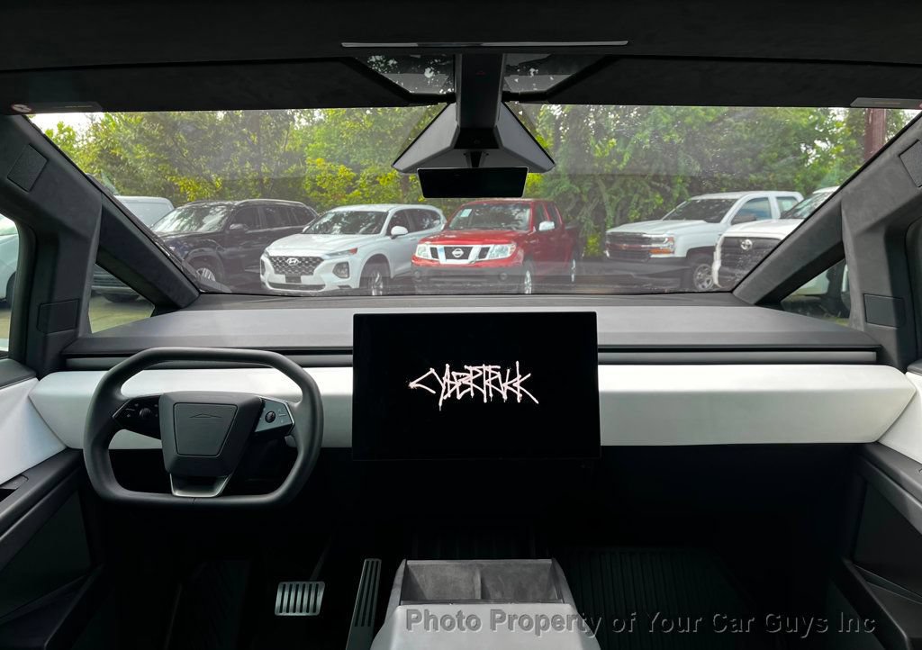 Used 2025 Tesla Cybertruck AWD Crew Cab image 27