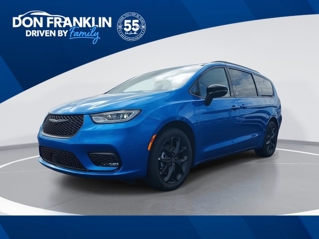 New 2026 Chrysler Pacifica Limited w/ S Appearance Package FWD image 1