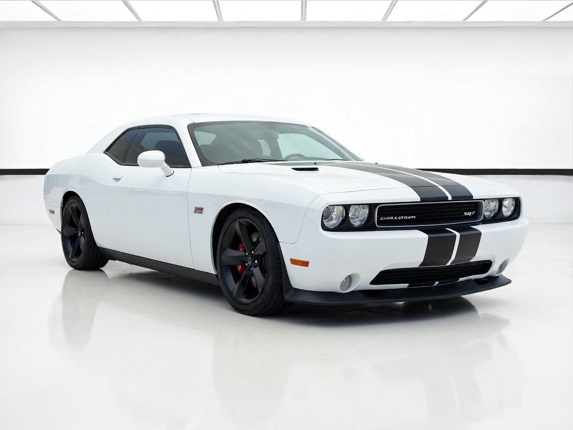 Used 2012 Dodge Challenger SRT8 RWD image 3