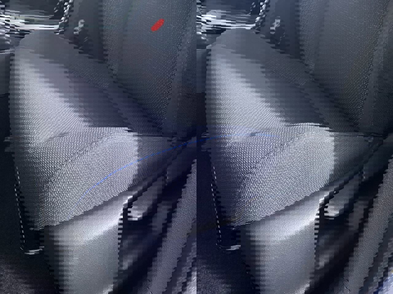 Used 2021 Toyota Corolla SE image 8