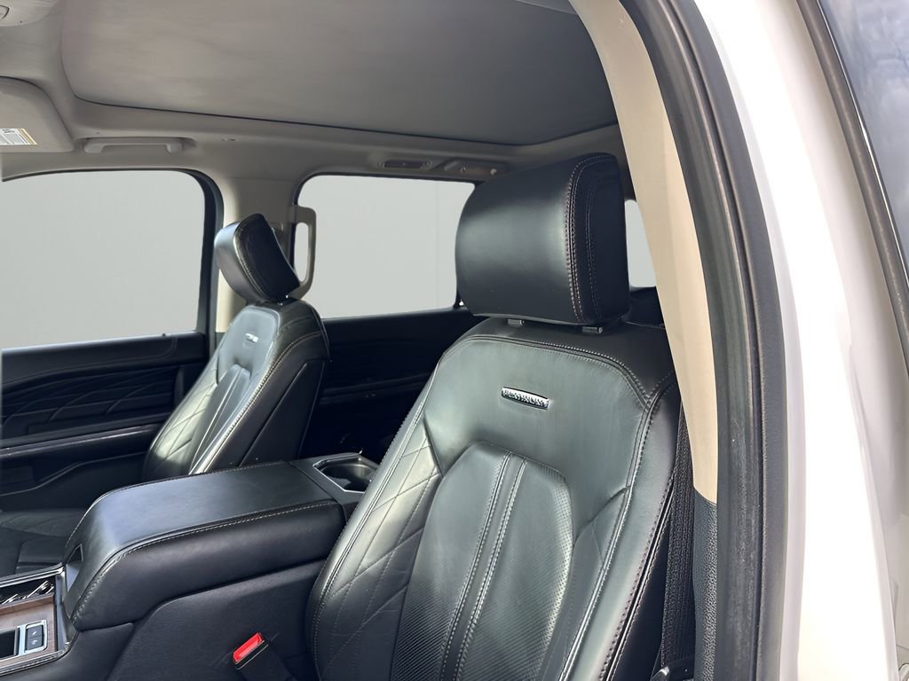 Used 2021 Ford Expedition Platinum image 27