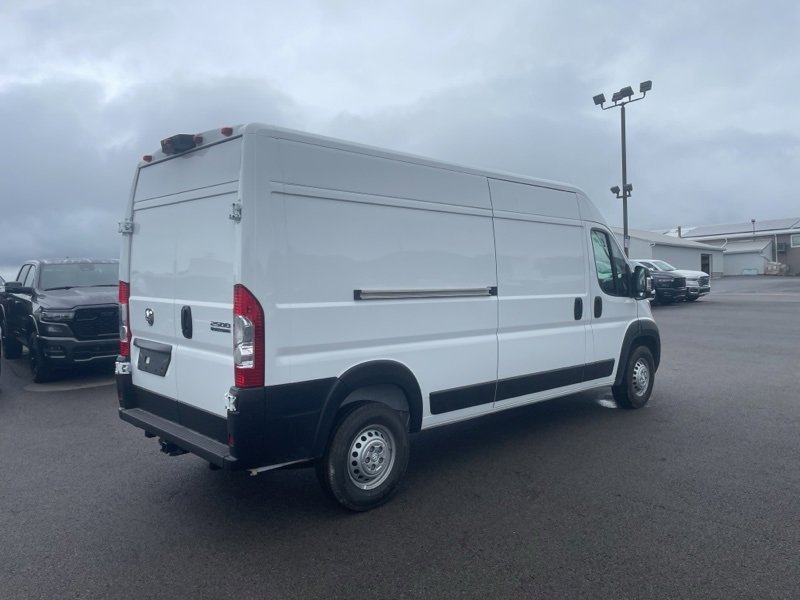 New 2025 RAM ProMaster 2500 w/ Convenience Group image 3