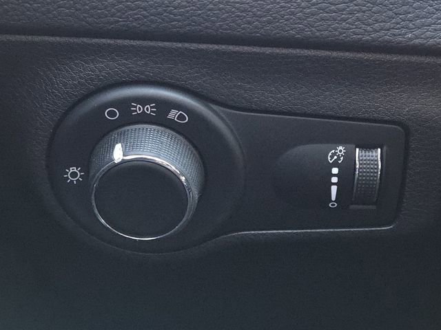 Used 2018 Jeep Compass Sport image 8