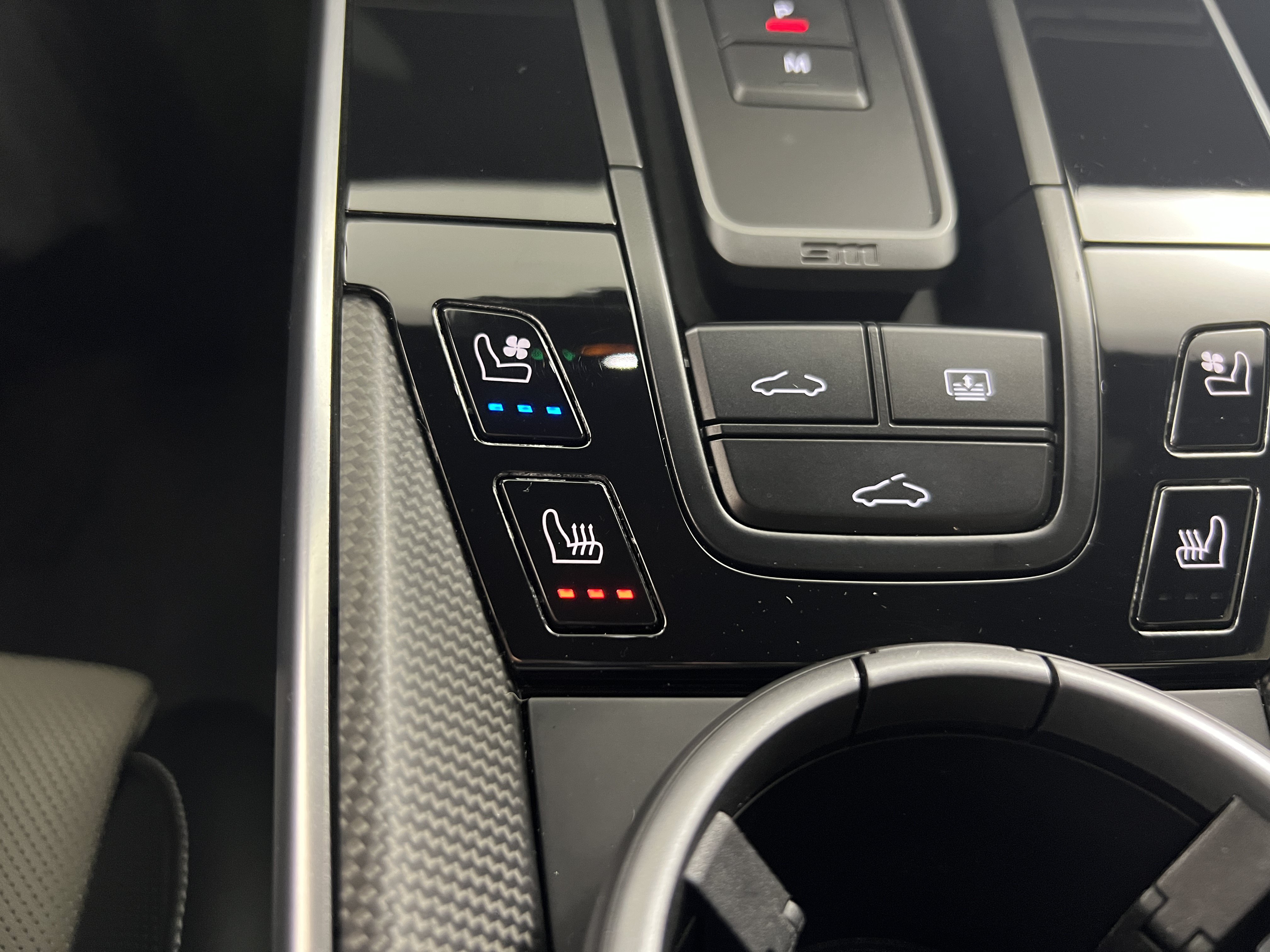 Certified 2021 Porsche 911 Turbo S AWD/4WD image 24