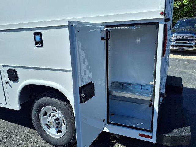 New 2026 Chevrolet Express 3500 w/ Power Convenience Package RWD image 16