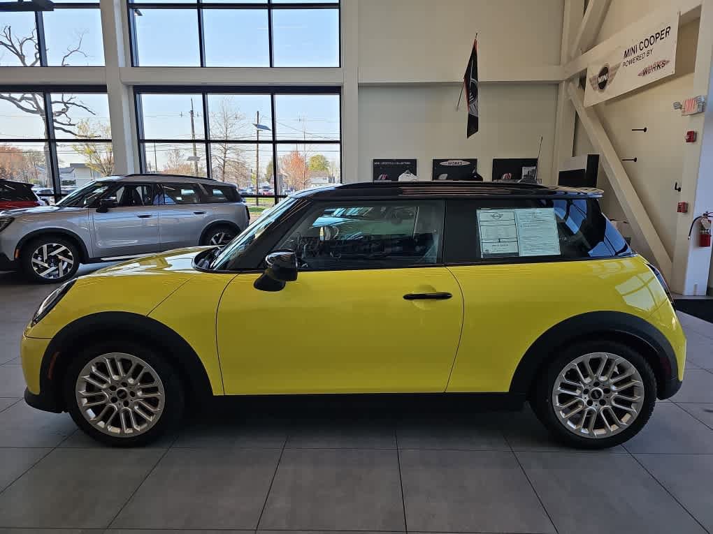 Certified 2025 MINI Cooper S image 7