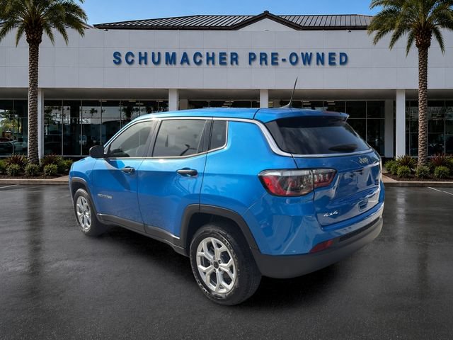 Used 2025 Jeep Compass Sport AWD/4WD image 5