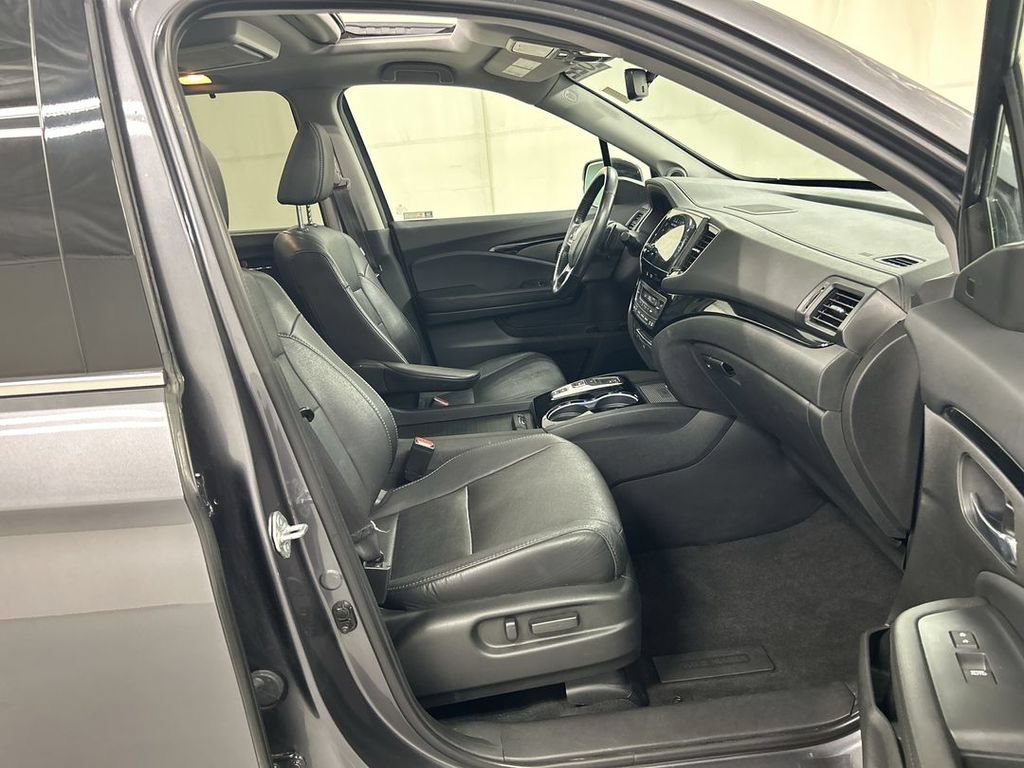 Used 2022 Honda Pilot Elite image 25