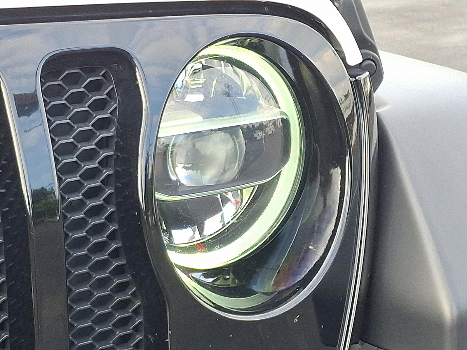 Certified 2021 Jeep Wrangler Sport AWD/4WD image 9