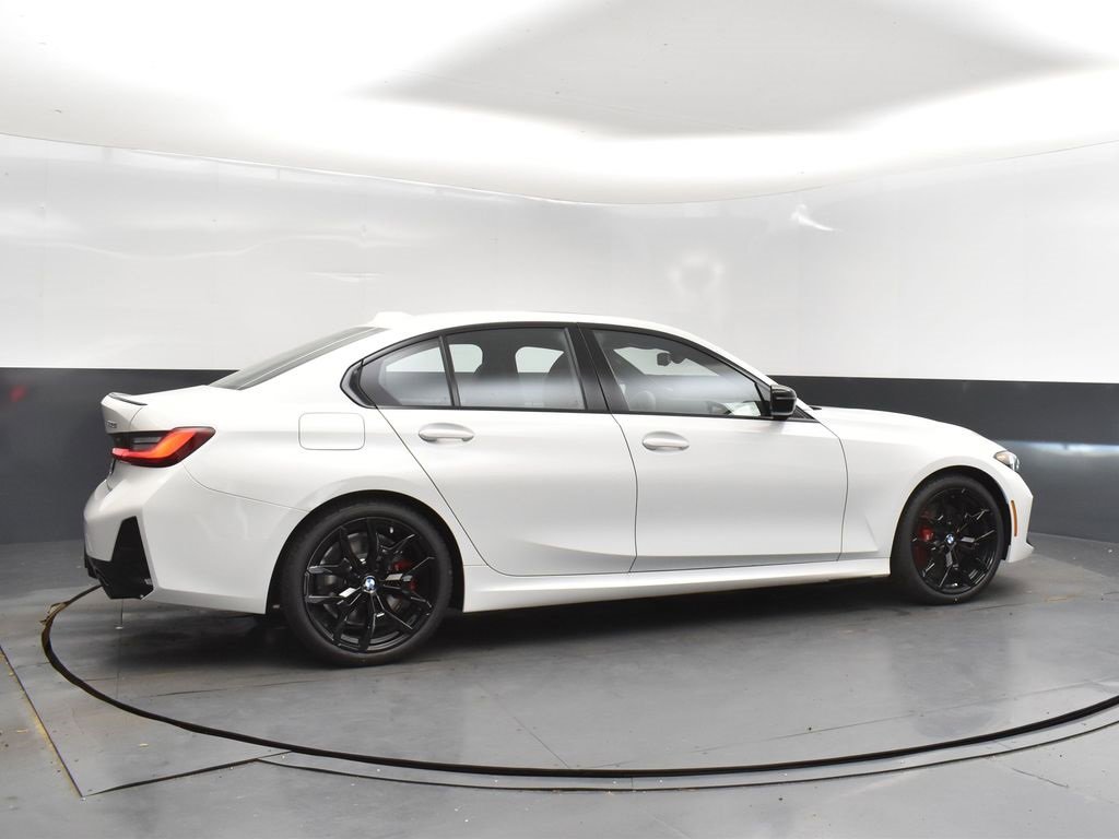 New 2026 BMW 330i Sedan w/ M Sport Package image 8
