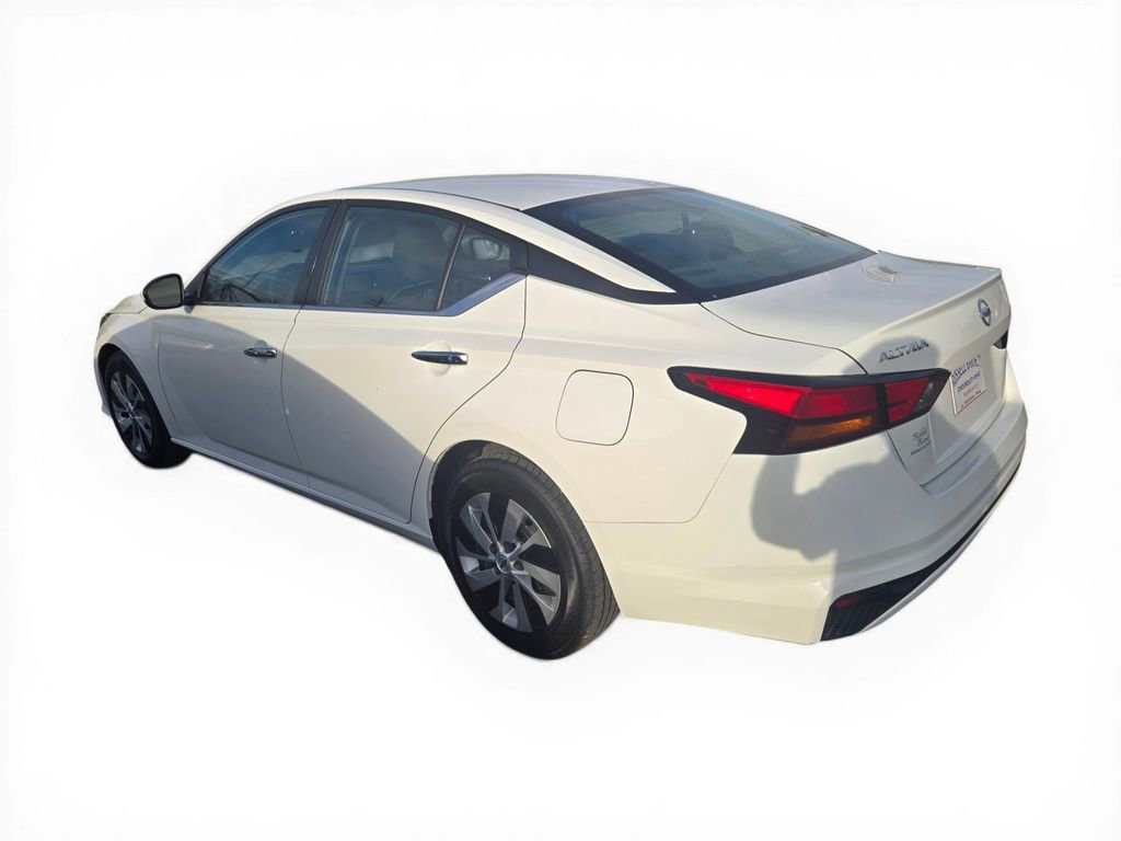 Used 2022 Nissan Altima 2.5 S image 3