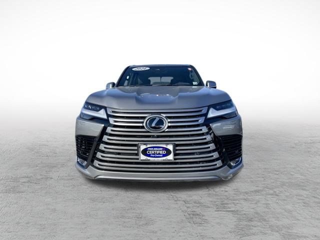 Used 2025 Lexus LX 600 4WD w/ Luxury Package image 2