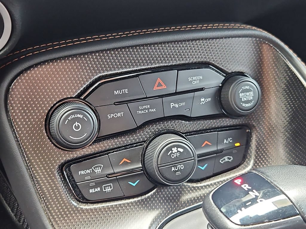 Certified 2020 Dodge Challenger R/T RWD image 25
