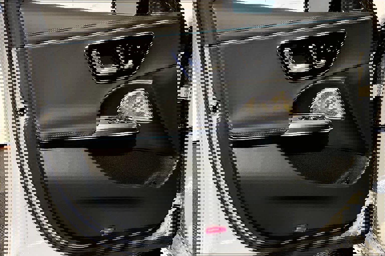 New 2026 Mercedes-Benz E 53 AMG e 4MATIC Sedan image 11