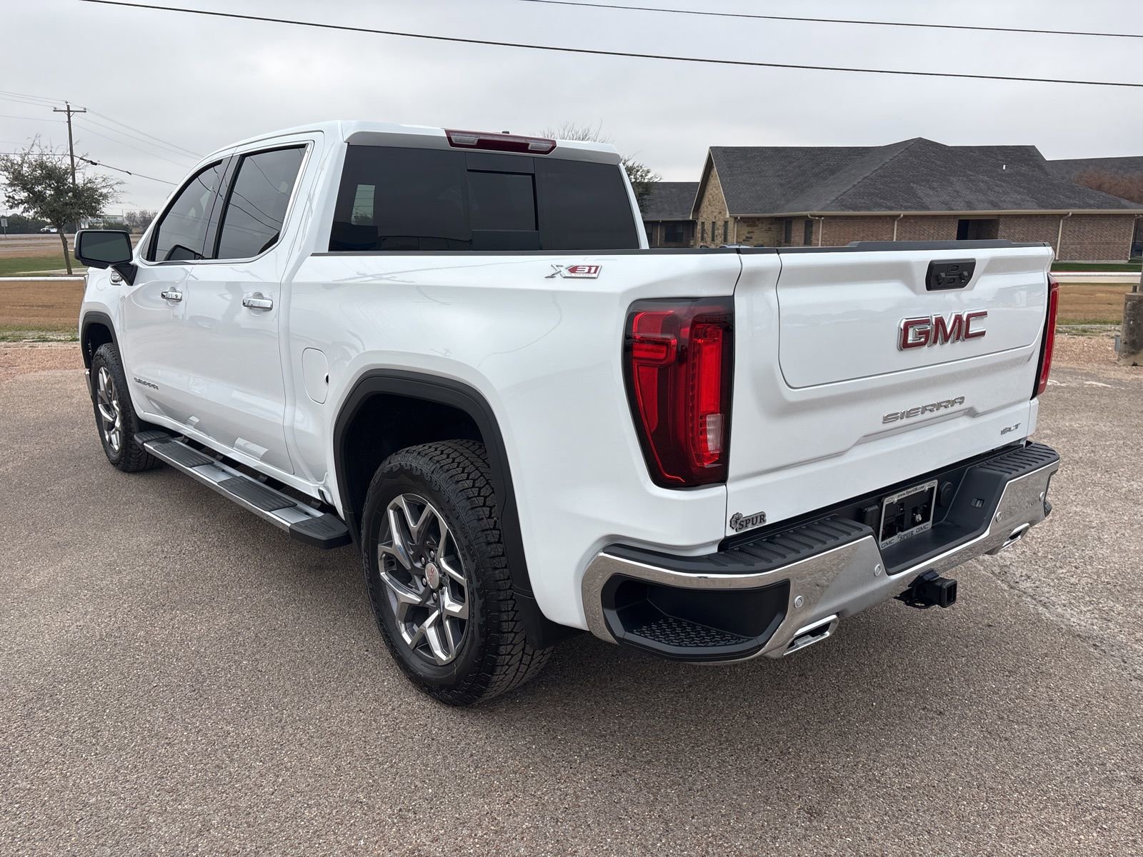 New 2026 GMC Sierra 1500 SLT image 4