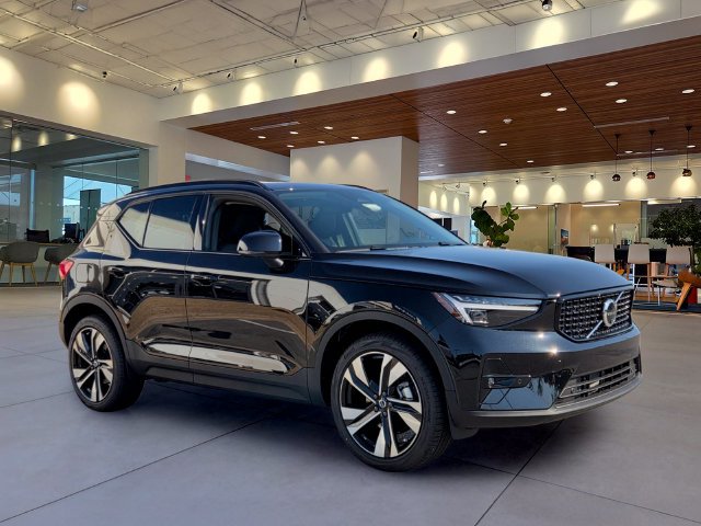 New 2026 Volvo XC40 B5 Ultra w/ Protection Package Premier AWD/4WD image 5