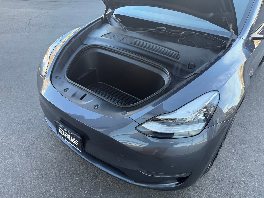 Used 2020 Tesla Model Y Long Range image 51