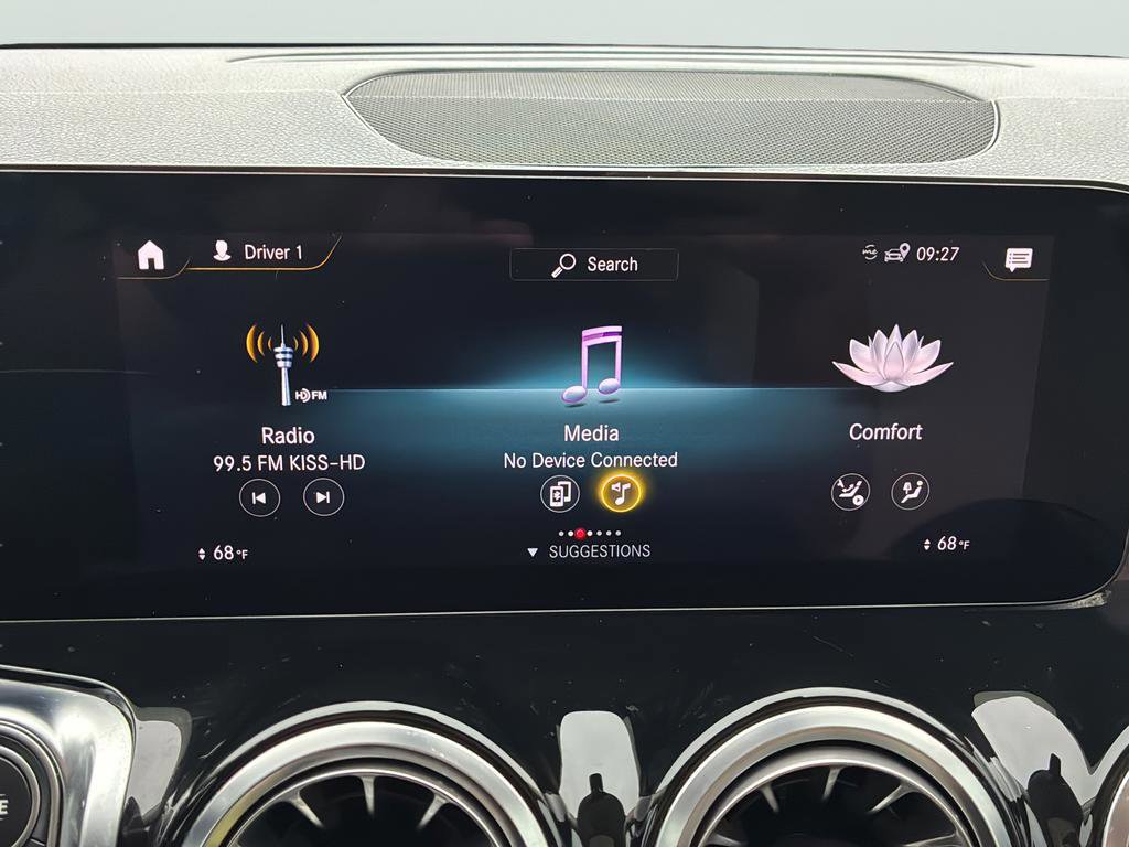 Used 2023 Mercedes-Benz GLB 250 image 20