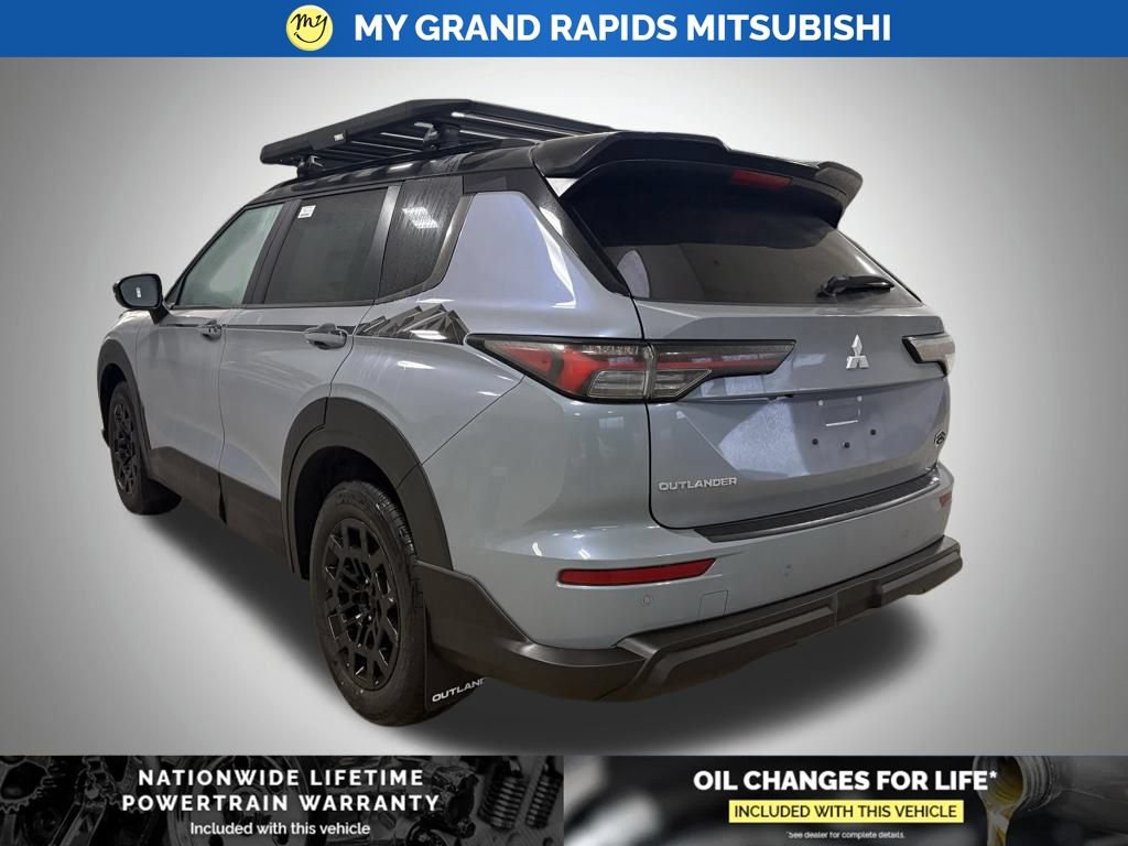 New 2026 Mitsubishi Outlander AWD image 5