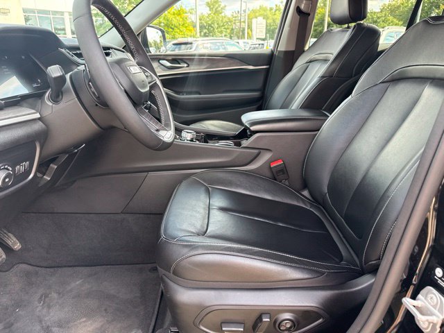 Used 2023 Jeep Grand Cherokee Limited AWD/4WD image 20