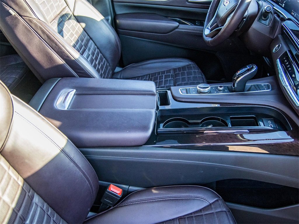 Used 2023 Cadillac Escalade Sport Platinum w/ LPO, ONYX Package image 20