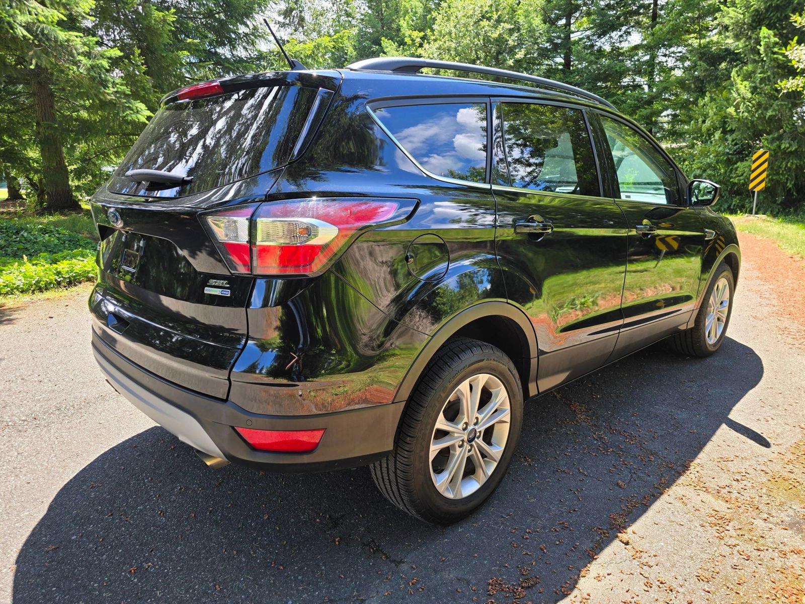 Used 2018 Ford Escape SEL AWD/4WD image 6