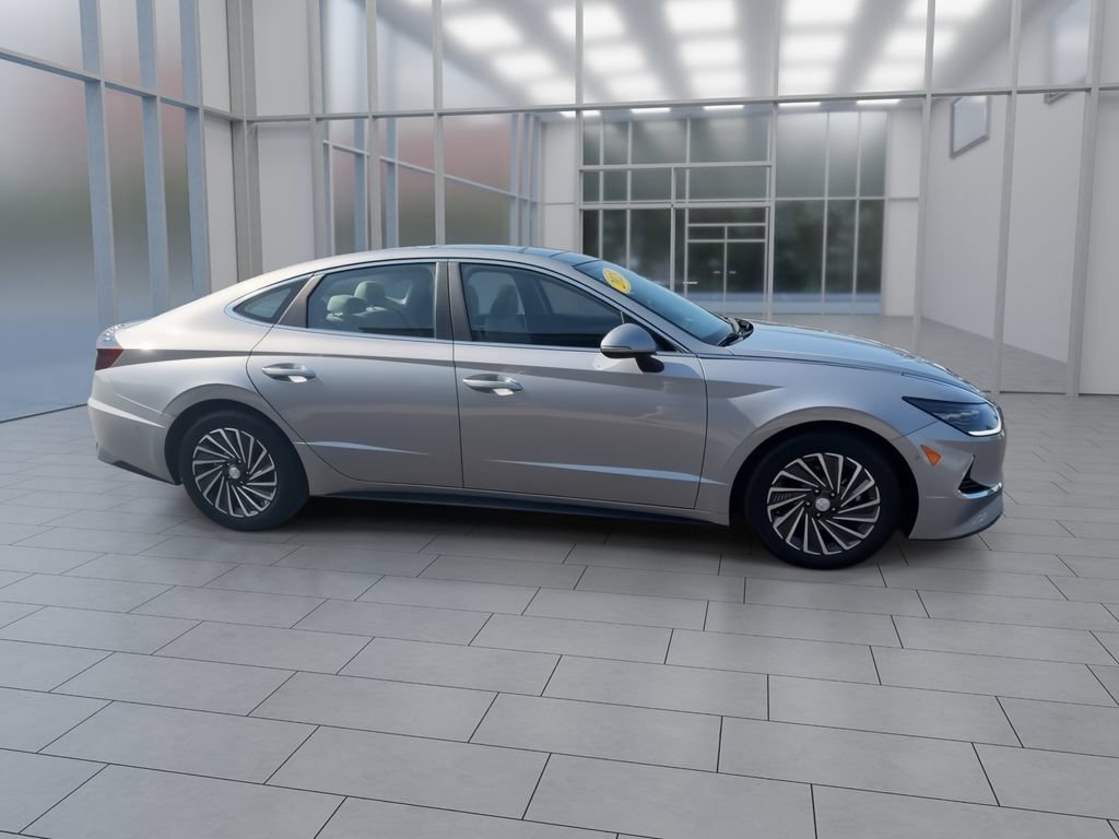 Used 2023 Hyundai Sonata Limited FWD image 9