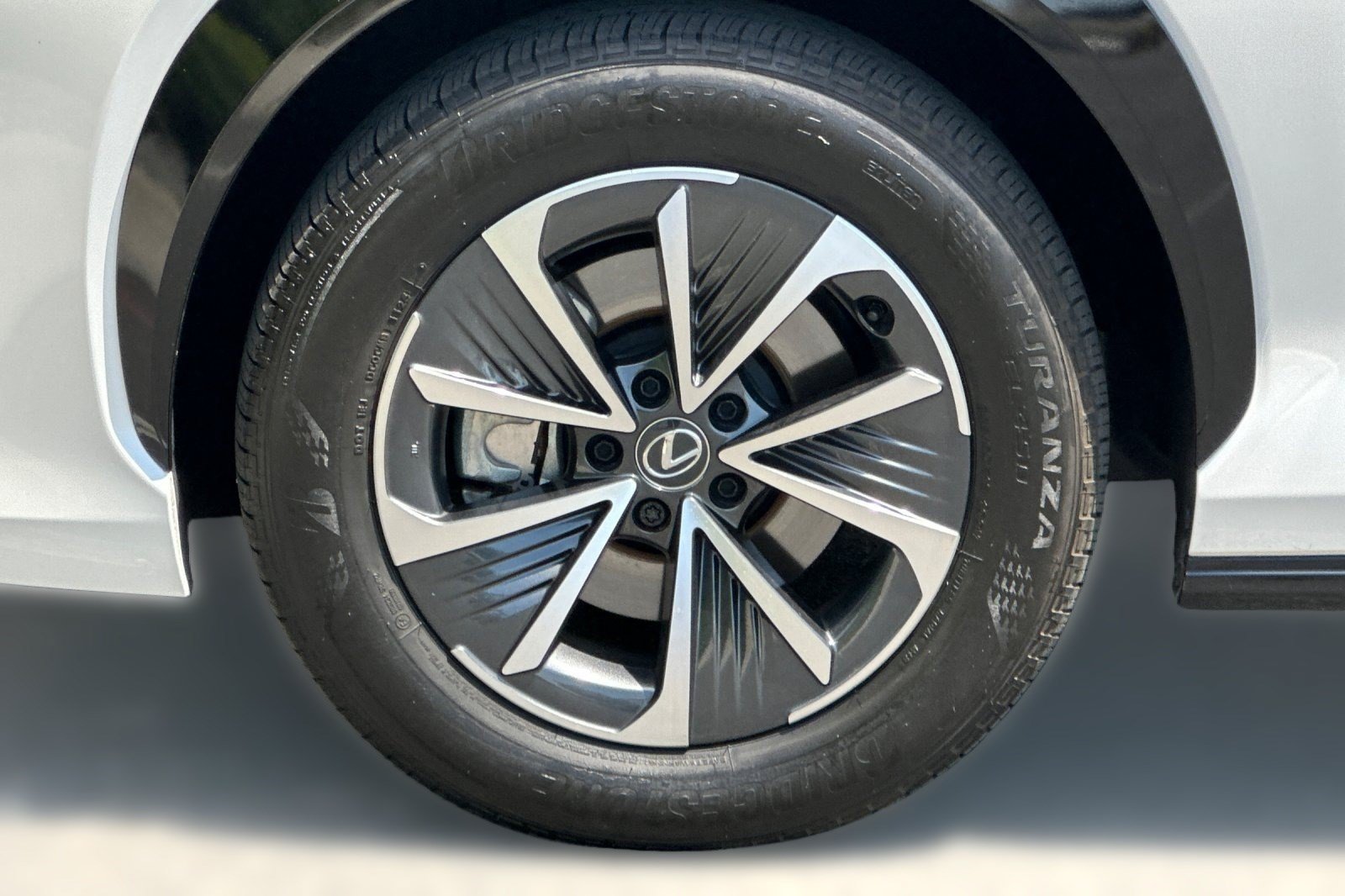 Certified 2025 Lexus RZ 450e AWD/4WD image 14