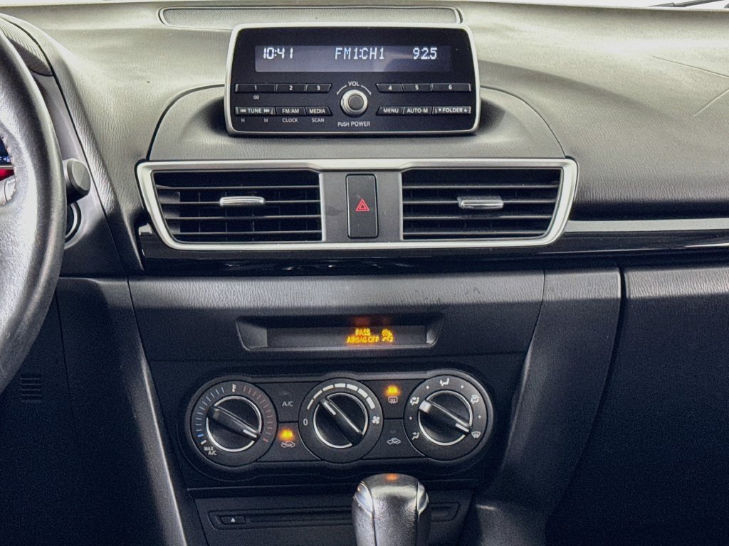 Used 2014 MAZDA MAZDA3 i Touring FWD image 12