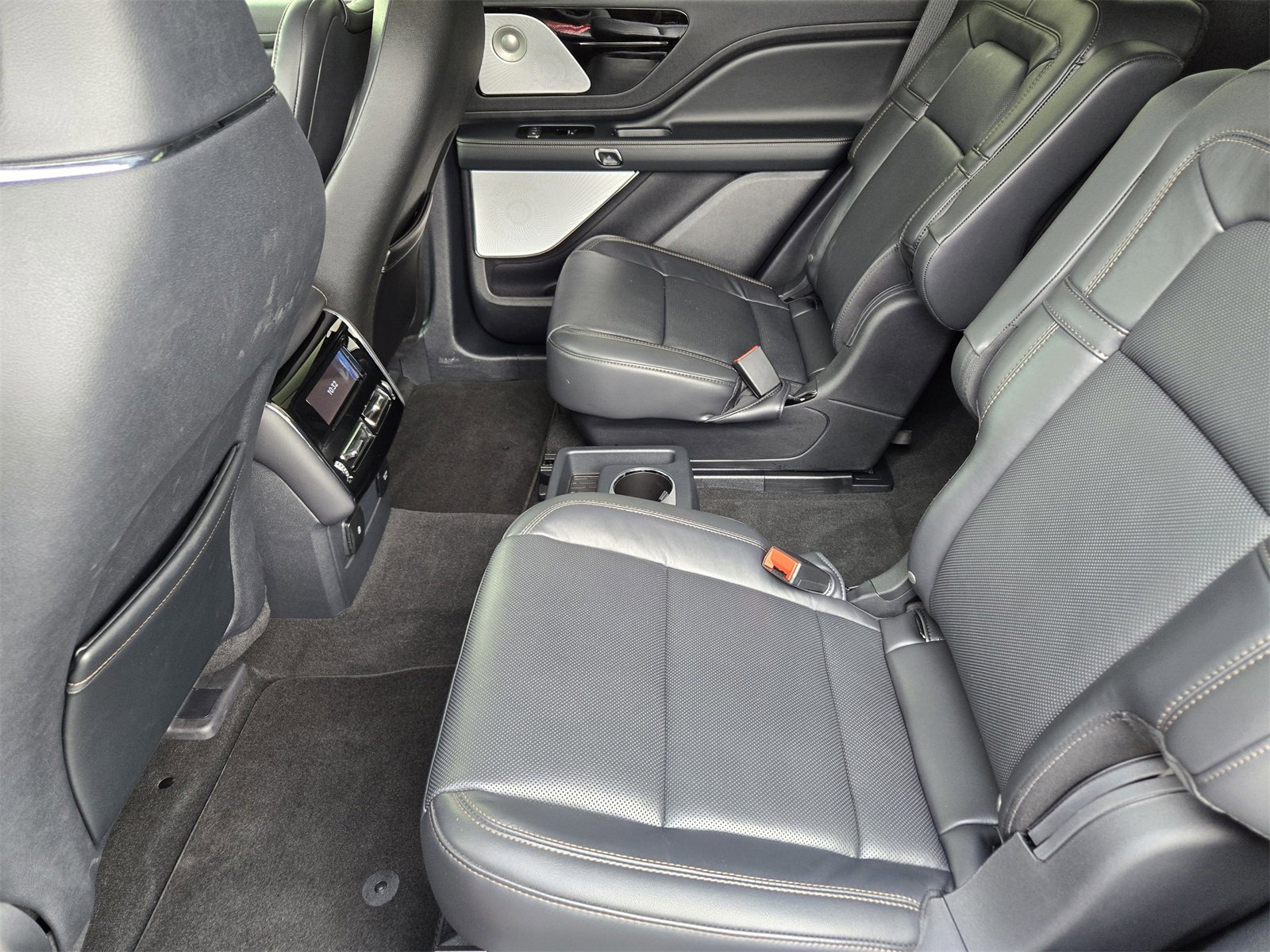 Used 2025 Lincoln Aviator Reserve w/ Equipment Group 201A image 28