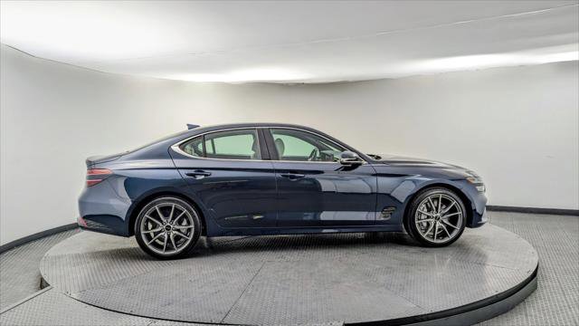 Used 2024 Genesis G70 2.5T image 9