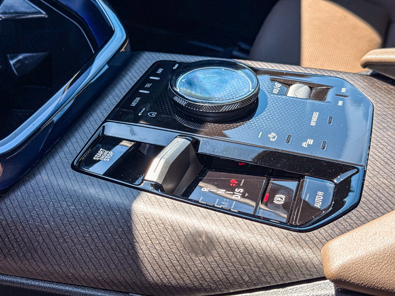 Certified 2025 BMW X3 xDrive30i w/ M Sport Package AWD/4WD image 22