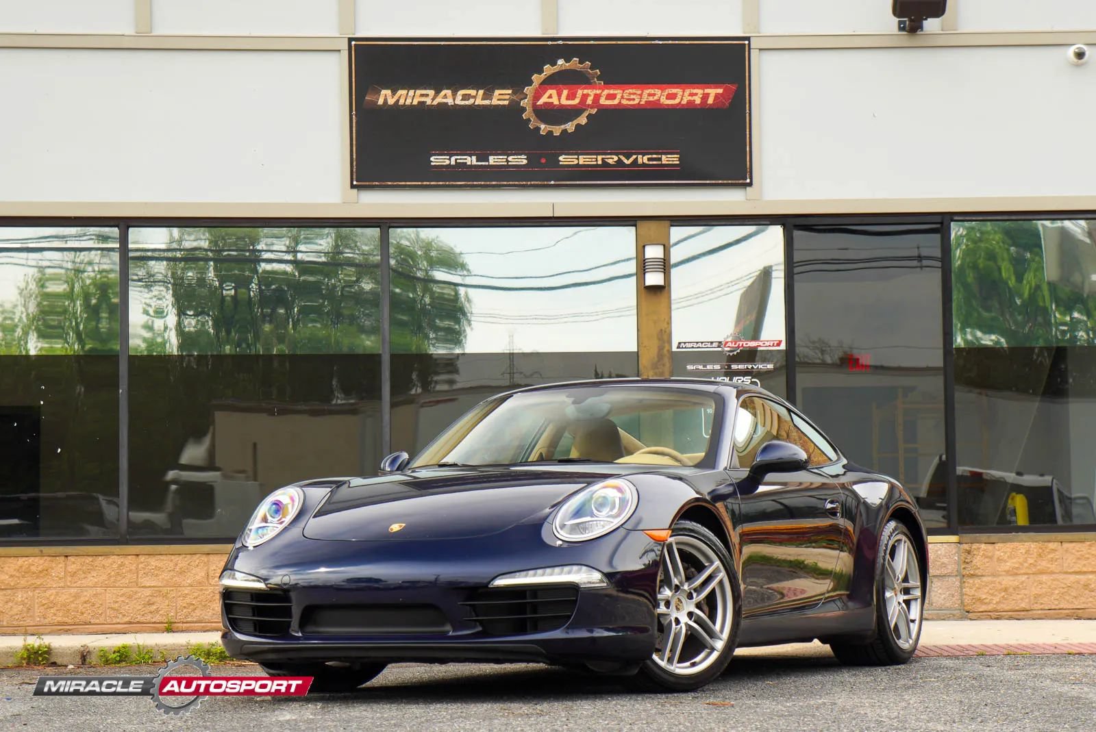 Used 2013 Porsche 911 Carrera RWD image 1