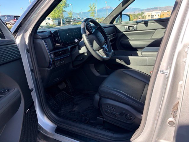 Used 2025 Hyundai Santa Fe Calligraphy AWD/4WD image 15