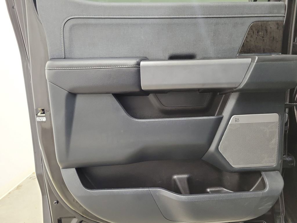 Used 2022 Ford F150 Lariat image 14