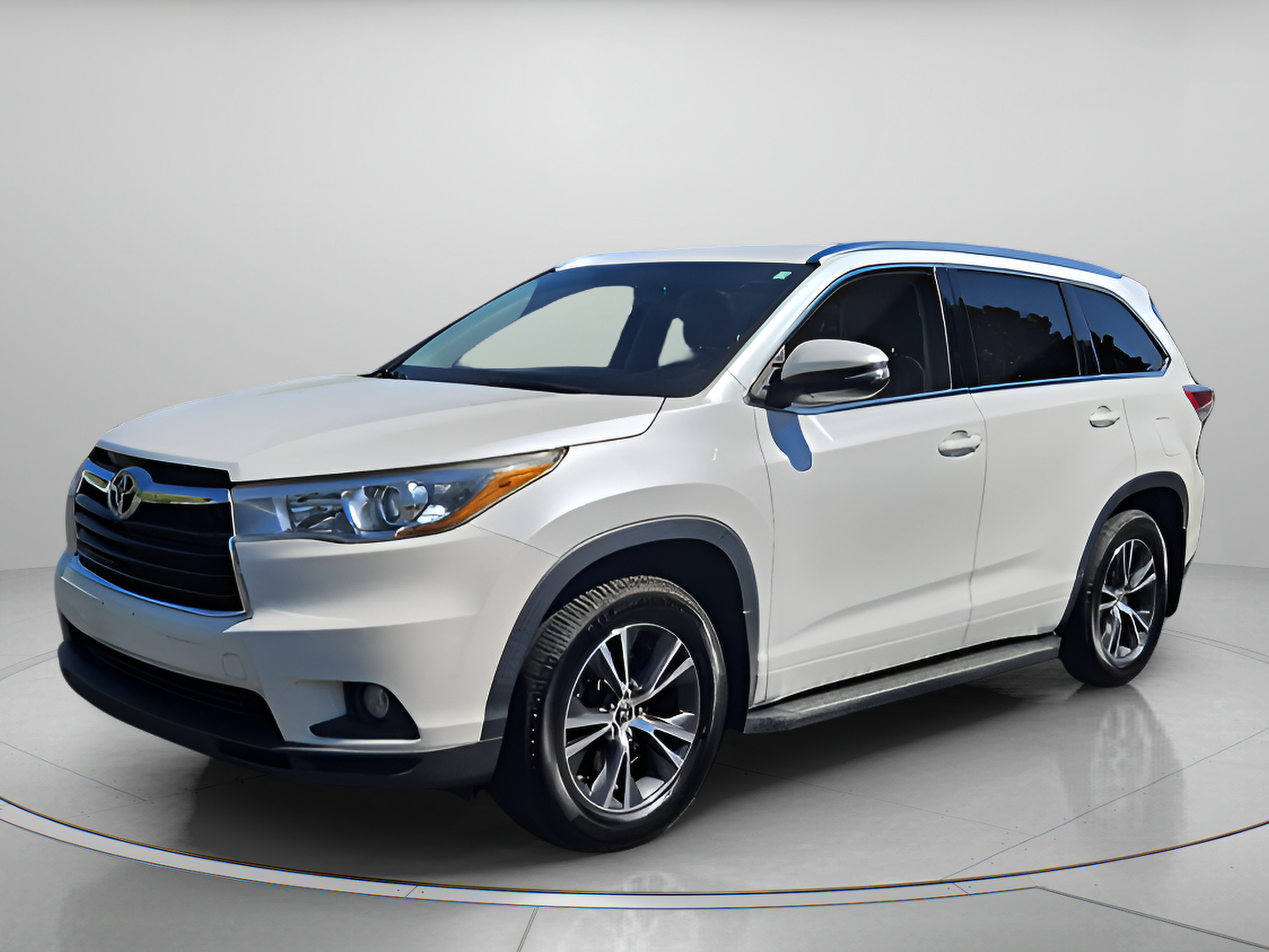 Used 2016 Toyota Highlander XLE