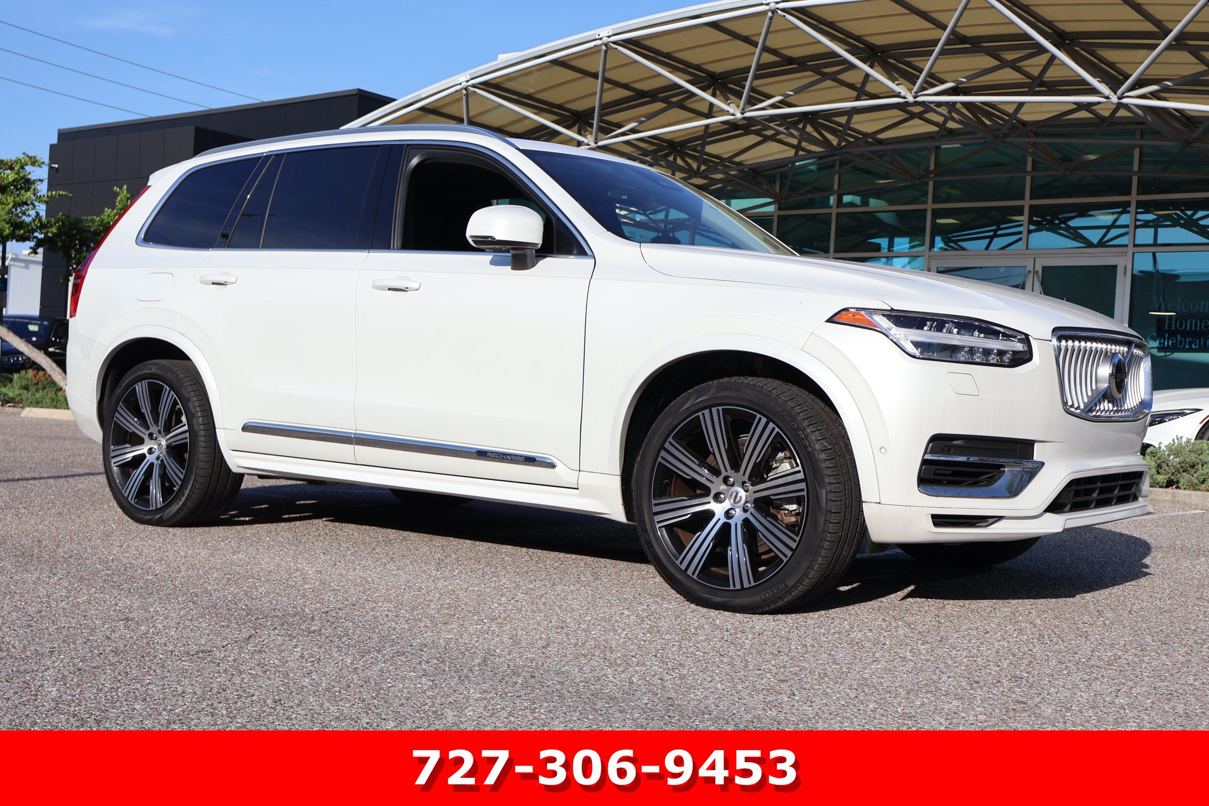Used 2024 Volvo XC90 T8 Plus w/ Protection Package Premier AWD/4WD image 12