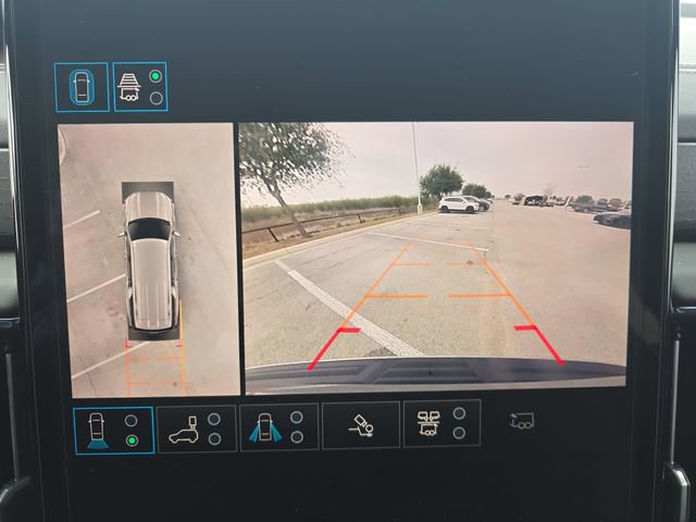 Used 2025 GMC Yukon XL AT4 Ultimate image 24