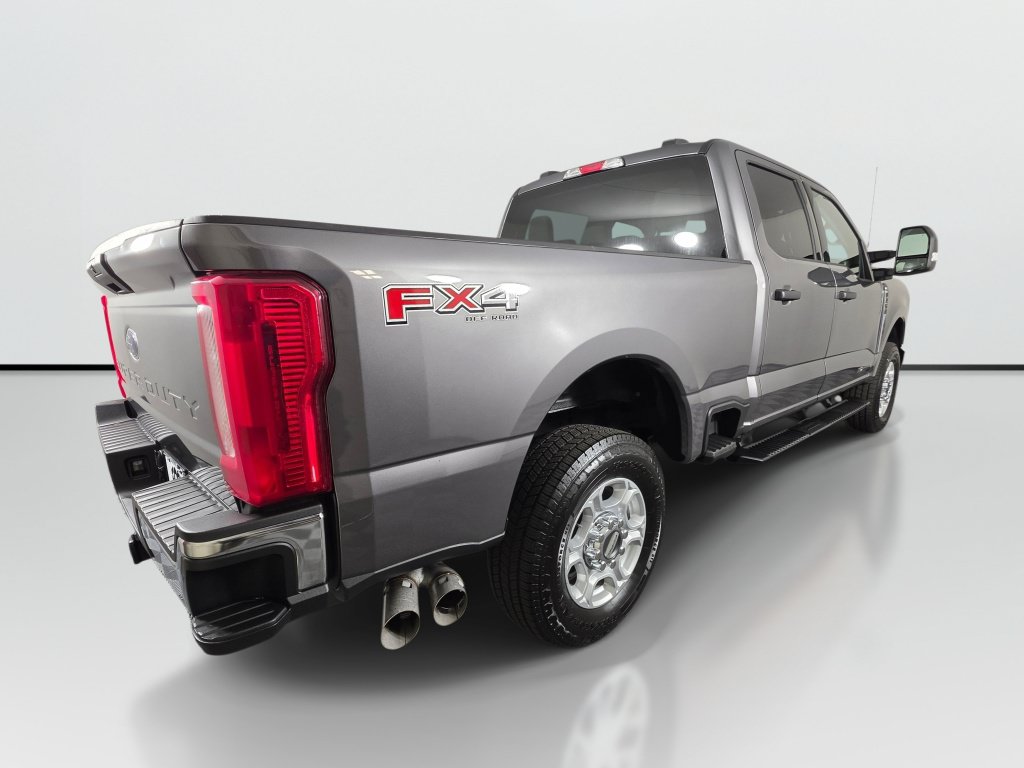 Used 2025 Ford F250 XLT w/ FX4 Off-Road Package AWD/4WD image 6