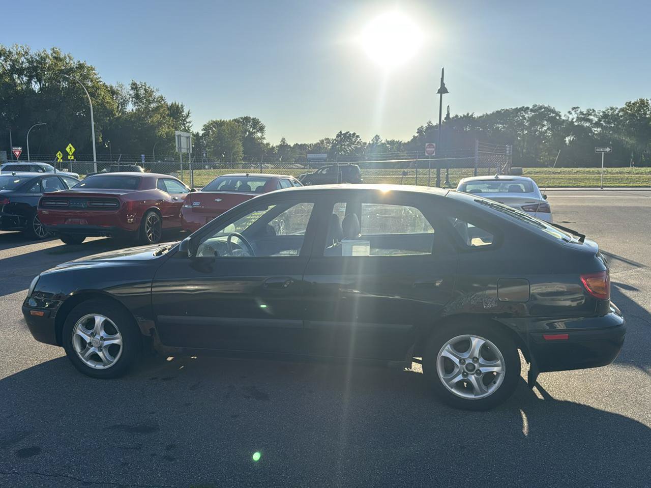 Used 2002 Hyundai Elantra GT FWD image 8