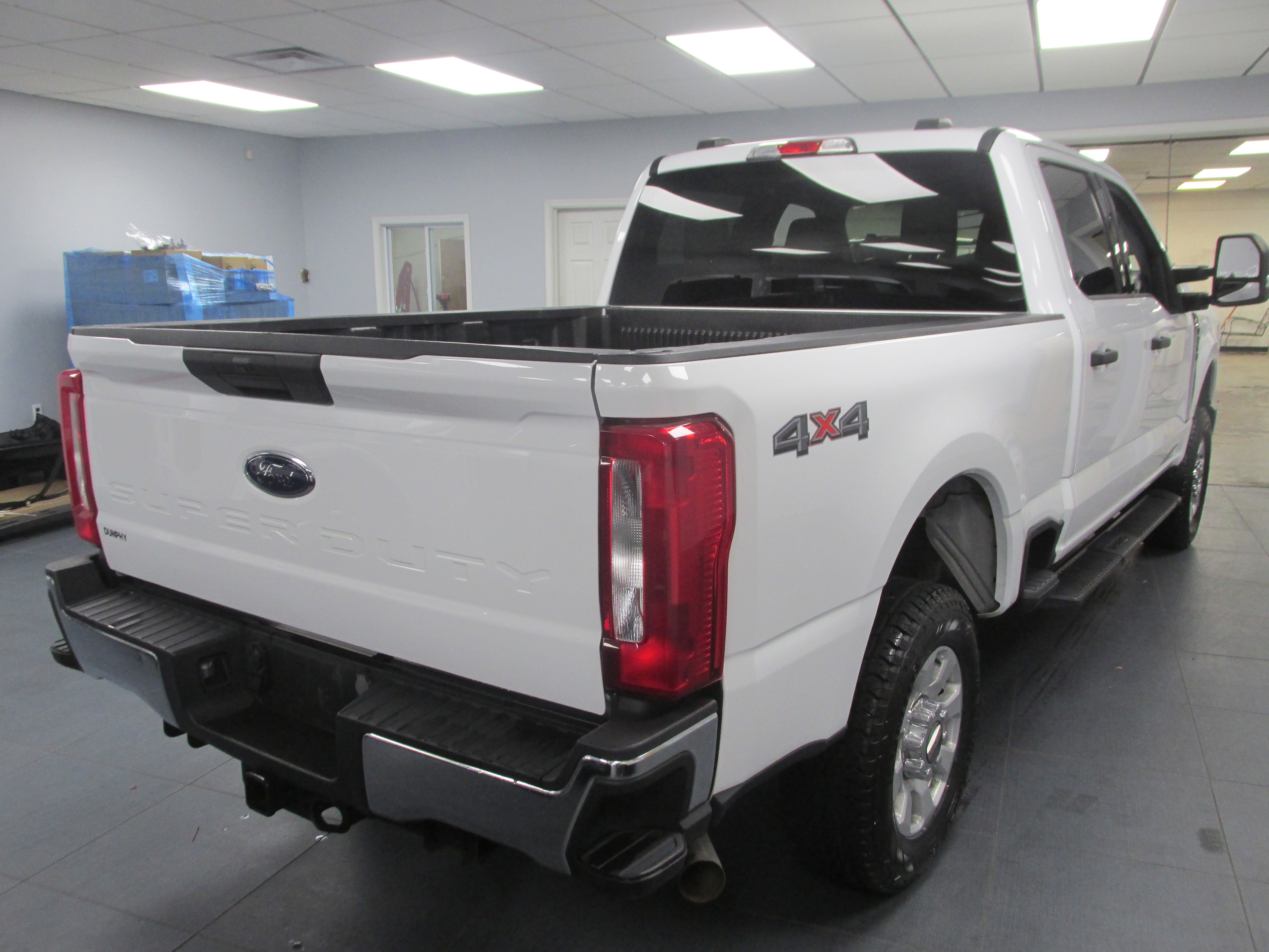 Used 2023 Ford F250 XLT w/ Snow Plow Prep Package image 4